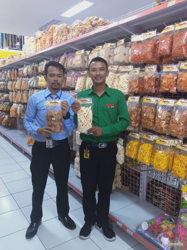 Kunjungan ke Tokma